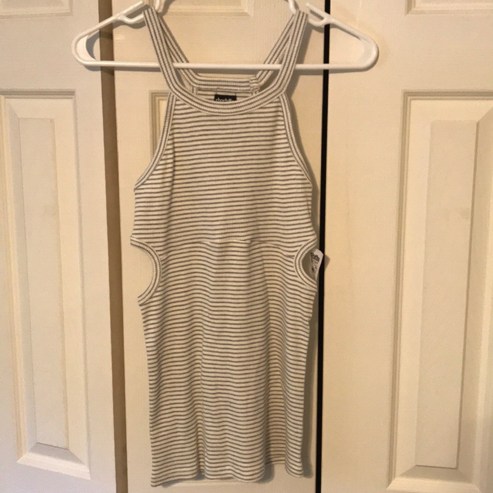 Ribbed tank